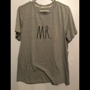 New men’s Rae Dunn t shirt